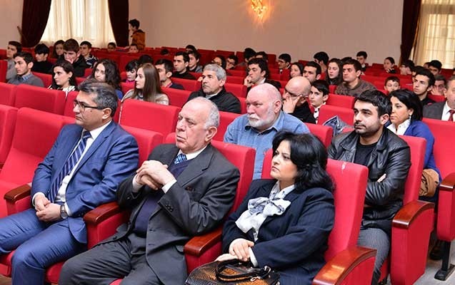 -baki-ali-neft-mektebinde-texniki-yaradiciliga-maraqsergisi-kecirildi