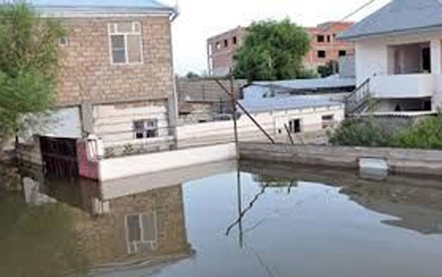 heyet-evini-su-basib-3-nefer-xilas-edilib-