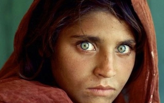 bu-fotoyla-meshurlasan-qiz-hebs-oluna-biler