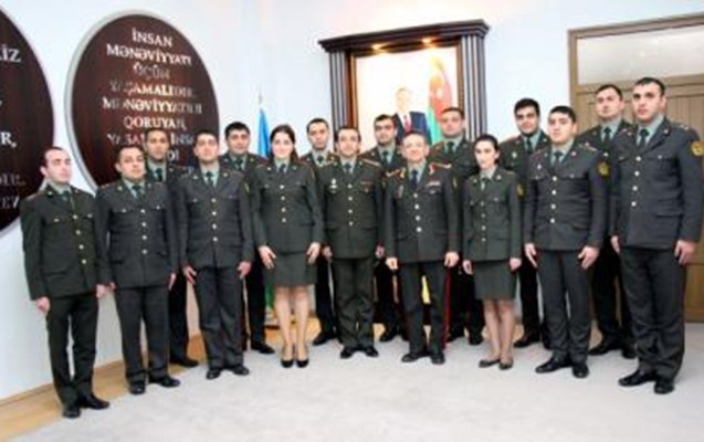 medet-quliyev-yeni-iscilerine-nomre-verdi