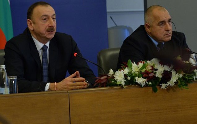 prezident-bolqaristanda-metbuat-konfransi-kecirdi-