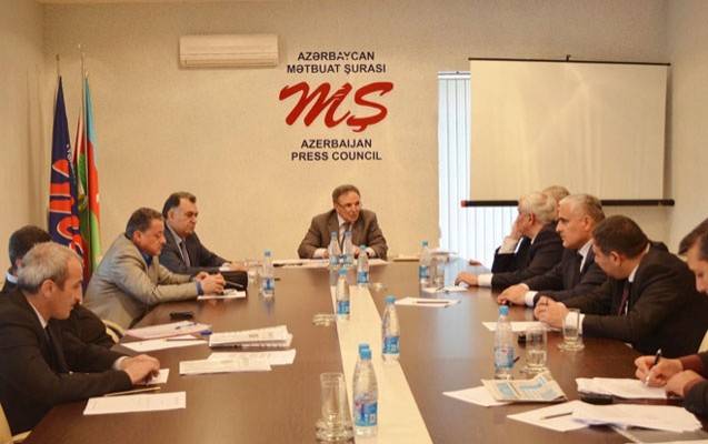 reket-qezetler-qara-siyahiya-salinacaq