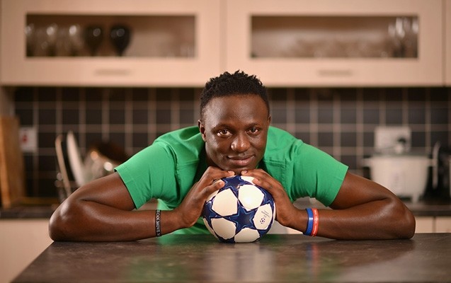 qol-vurmaq-seksden-de-yaxsidir