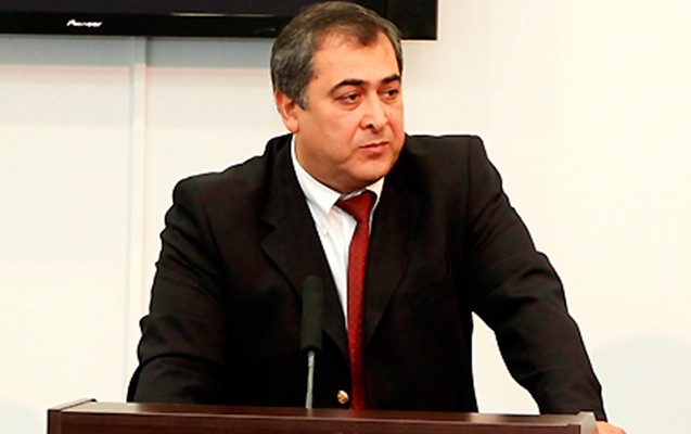azerbaycanda-federasiya-prezidenti-istefa-verdi