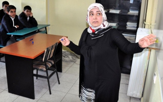 muellimler-ucun-hicab-qadagasi-legv-edildi