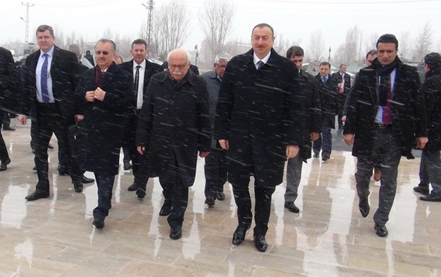 ilham-eliyev-turkiyeye-getdi-