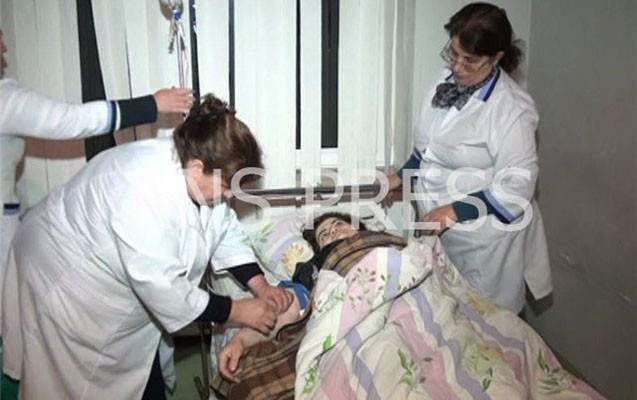er-arvadinin-bileklerini-kesdi-