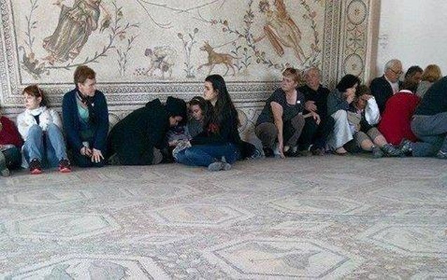 tunisde-muzeye-hucum-