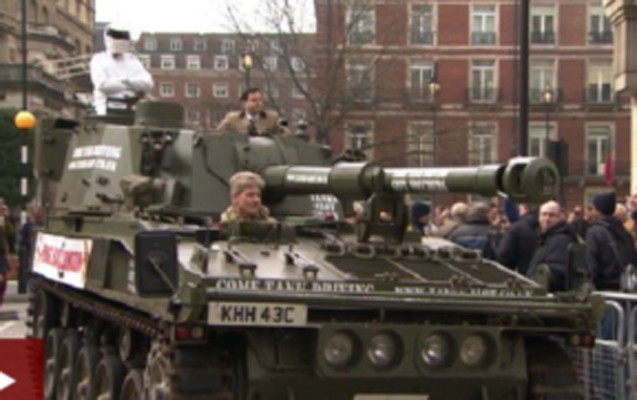 teleaparicinin-mudafiesine-tankla-geldiler