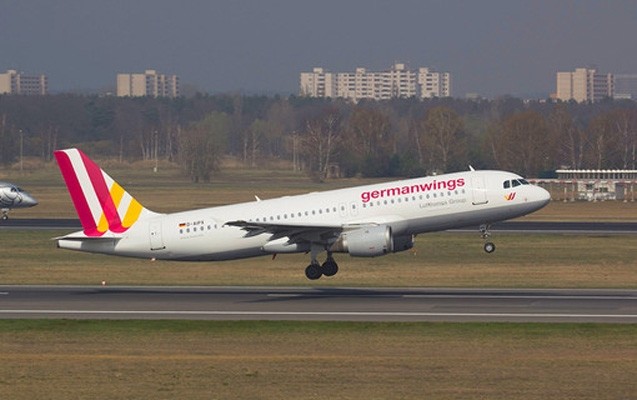 azerbaycan-xin-den-teyyare-qezasi-barede-