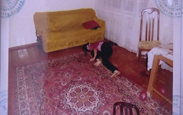 qardasi-arvadini-bicaqlayan-delixanaya-gonderildi-