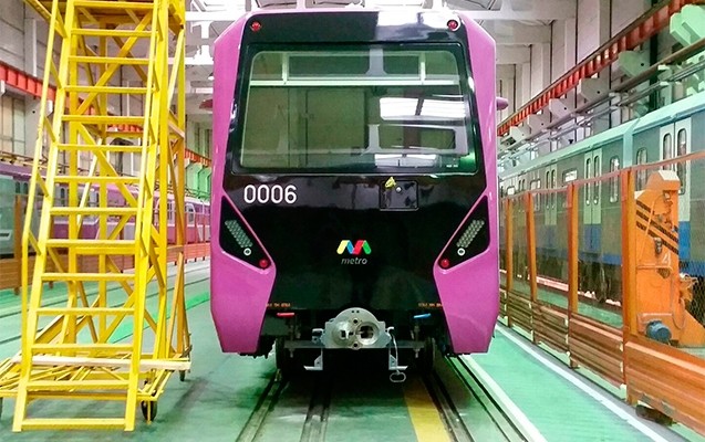 -bakida-yeni-metro-qatarlari-