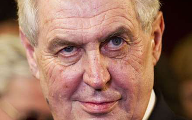 milos-zeman-da-parada-qatilacaq