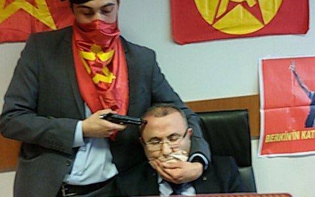 davudogludan-girov-goturulen-prokurorla-bagli-