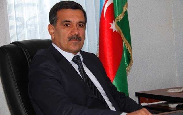 icra-bascisi-ermeni-himni-calinarken-oturan-idmancidan-danisdi