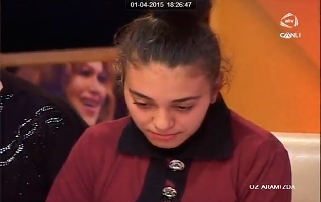 bu-qiz-3-ildir-qisqirir-