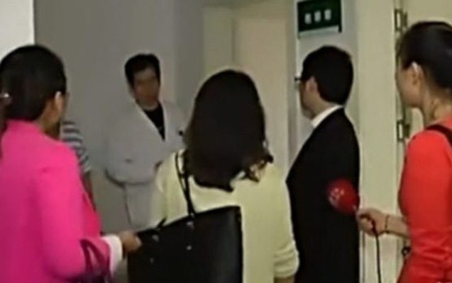 qezaya-dusdu-17-sevgilisi-yanina-geldi-