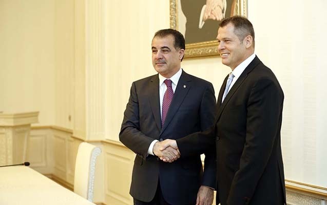 elmar-veliyev-sefirle-gorusdu