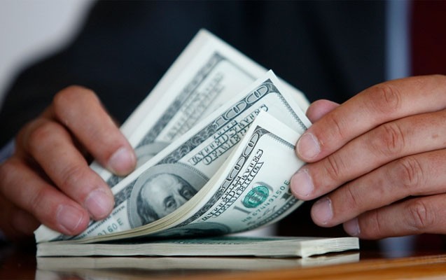 dollar-yeniden-bahalasdi-