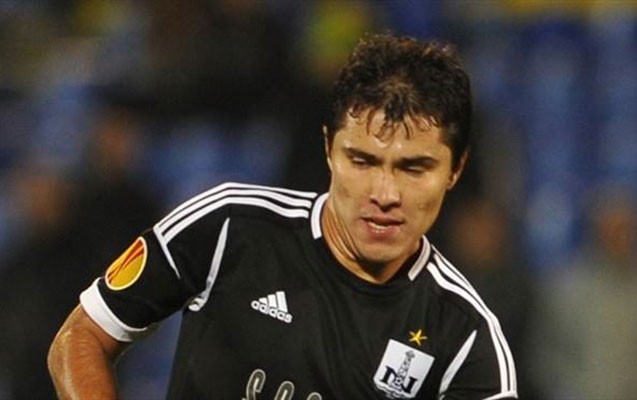 neftcinin-futbolcusundan-xezer-lenkeranin-tercumecisine-