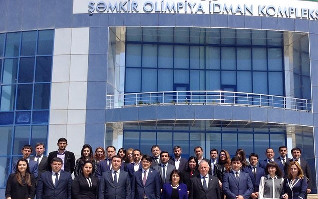 fuad-muradov-semkir-olimpiya-kompleksinde-genclerle-gorusub