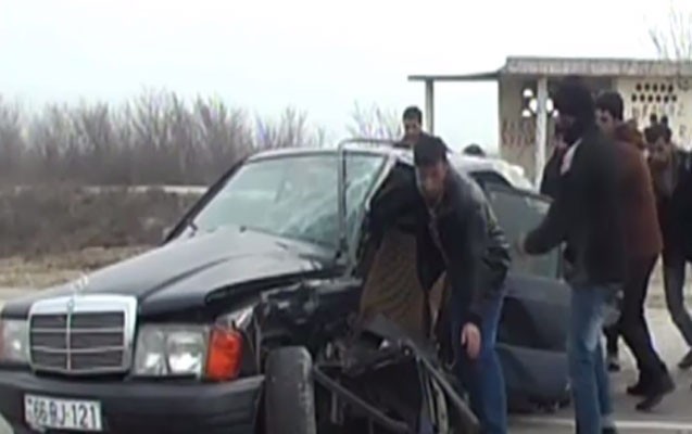 baki-sumqayit-yolunda-yene-qeza-yene-tixac