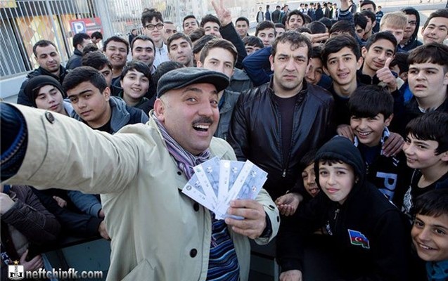 behram-bagirzade-azarkeslerle-gorusdu-