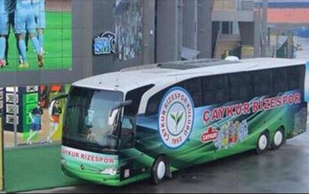 bu-defe-quotcaykur-rizesporquotun-avtobusuna-hucum-oldu-
