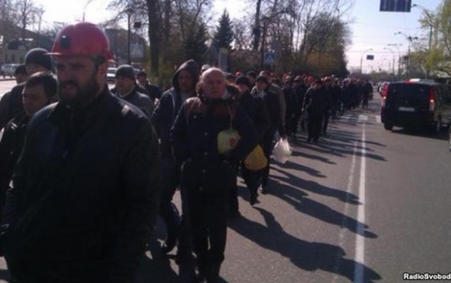 ukrayna-hokumeti-medenleri-baglayir-