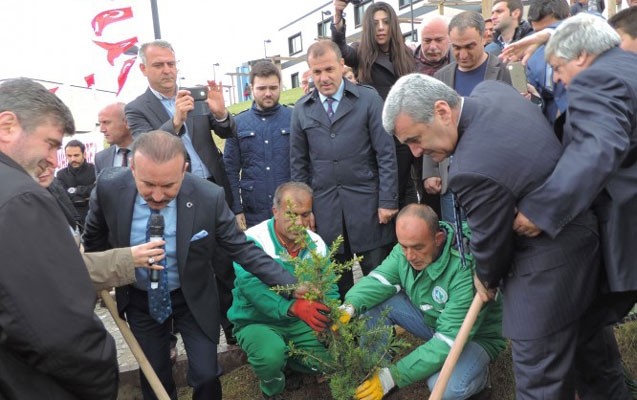 turkiyede-ilham-eliyev-parki-