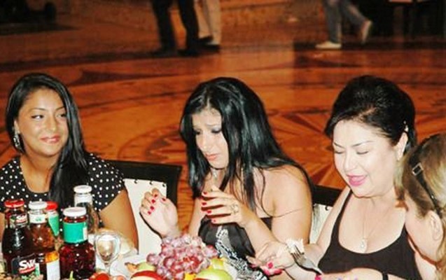 aileme-soz-atanlari-tapdalayib-kecerem