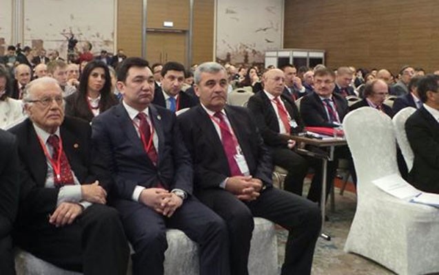 dunya-turk-forumu-basladi-