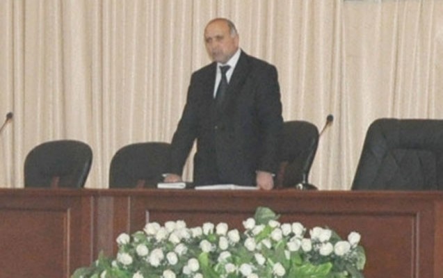 isden-qovulan-memurun-yerine-