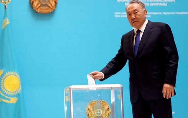 nazarbayevden-prezident-secildiyine-gore-uzr-