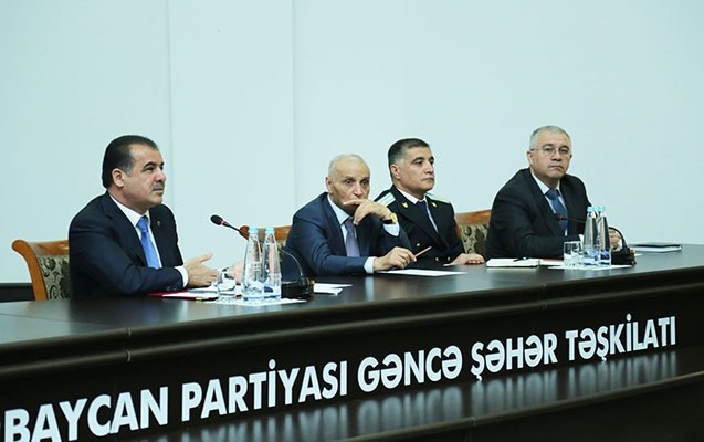 elmar-veliyev-novbeti-defe-sakinleri-qebul-edib