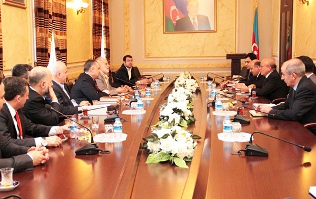 mubariz-qurbanli-turkiyeli-ilahiyyatcilarla-gorusdu