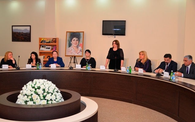 zerife-eliyevanin-92-illik-yubileyine-hesr-olunmus-tedbir-kecirildi-