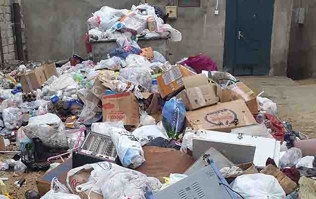 qapimizin-agzi-zibillikdir-