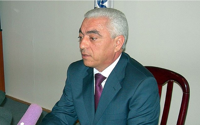 baba-rzayev-musavire-kecirdi