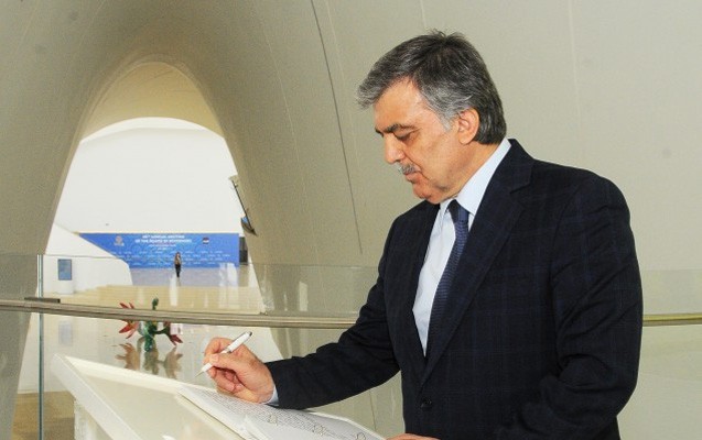 abdullah-gul-heyder-eliyev-merkezinde-