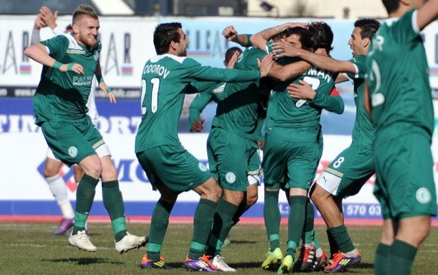 xezer-lenkeranli-futbolculara-ceza