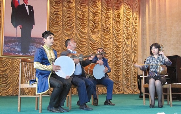 berde-mekteblileri-mukafatlandirildilar