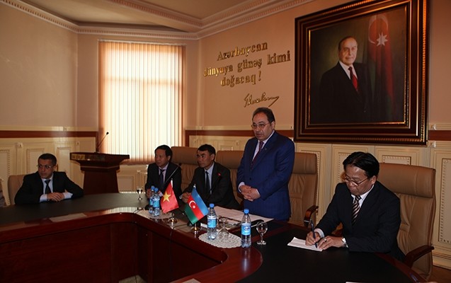 bdu-nun-vyetnamli-mezunlari-ile-gorus-