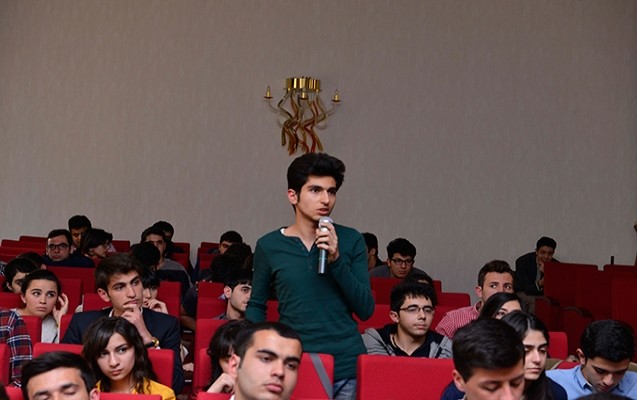 baki-ali-neft-mektebinde-secim-basladi