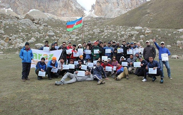 ireli-heyder-eliyev-zirvesinde