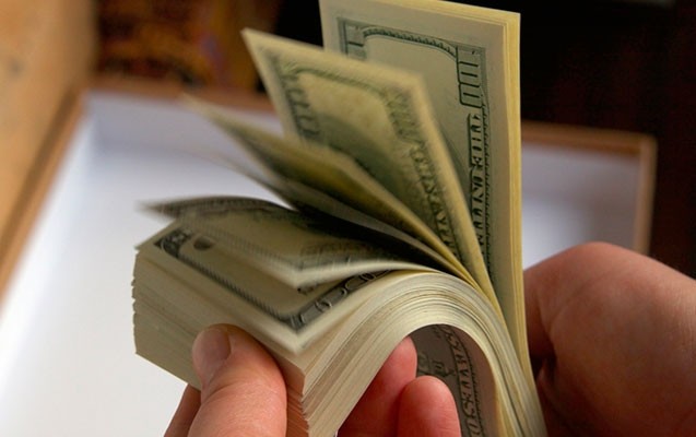 dollar-bir-az-da-ucuzlasdi-