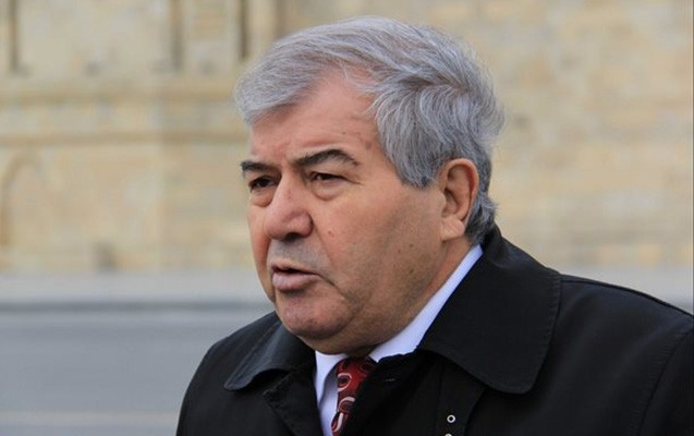 heyat-yoldasini-ozune-musavir-teyin-etdi