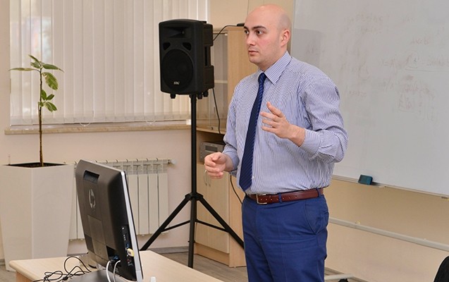 dovlet-gencler-ucun-imkanlar-ve-her-cur-serait-yaradir