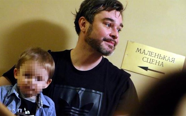 meshur-aktyor-intihar-etdi-