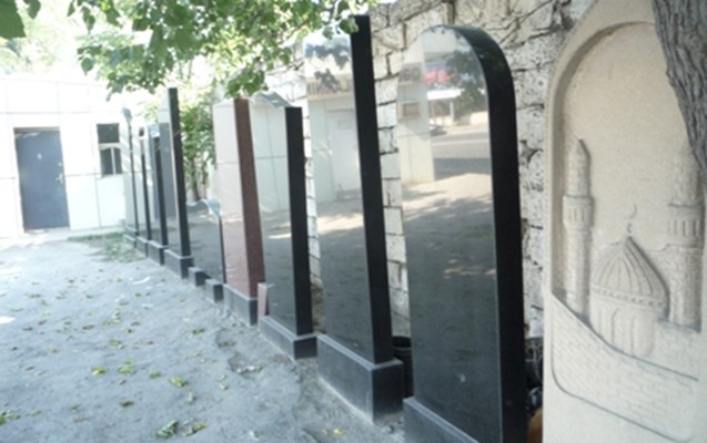 yeni-salinacaq-qebiristanliqlarla-bagli-